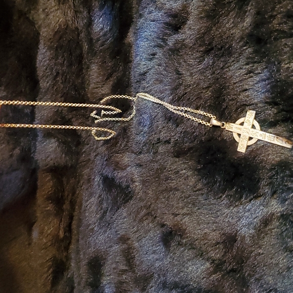 .925 Sterling silver celtic cross History of Ireland necklace - Picture 3 of 4